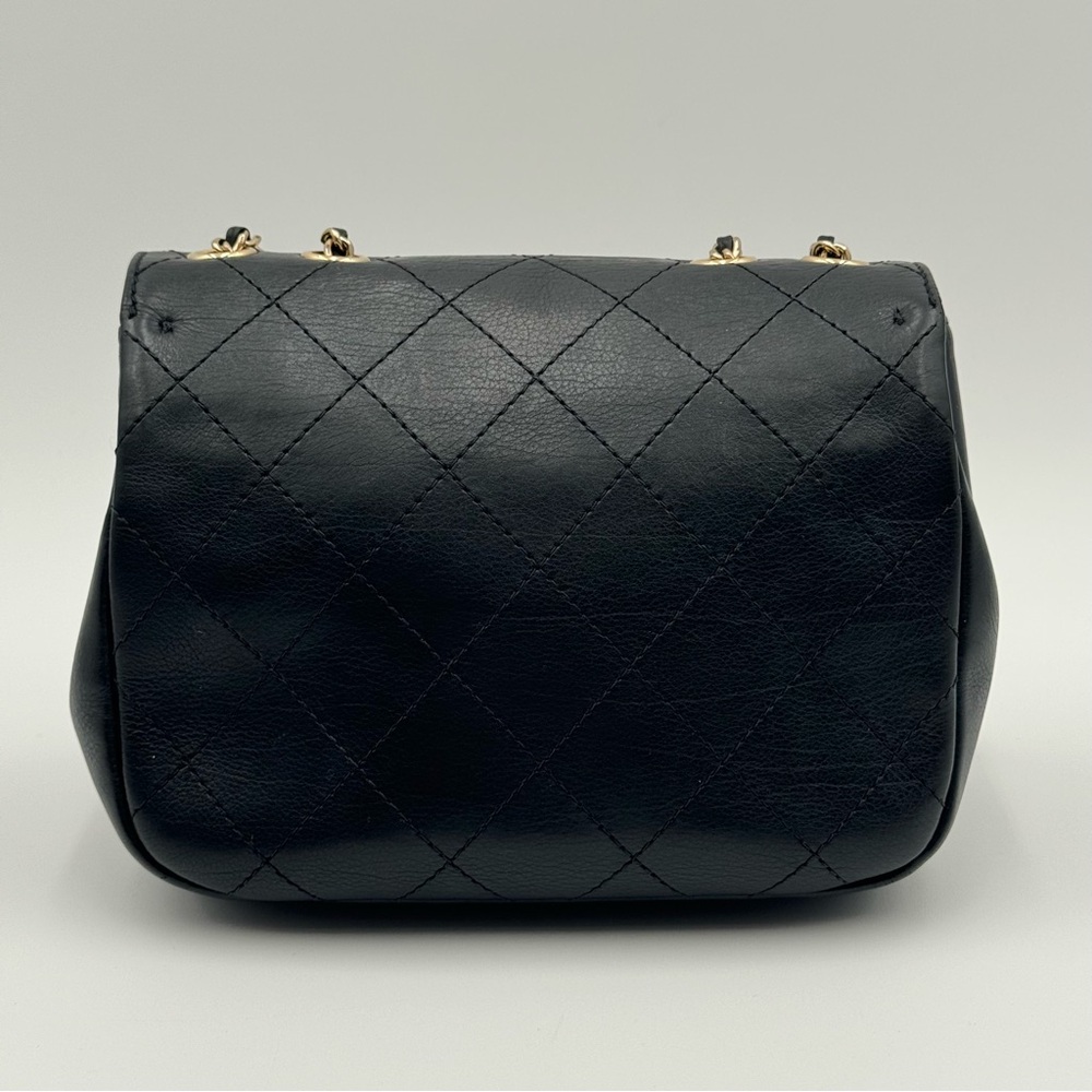 (SOLD) Chanel 19B Veau Grain Black Flap Bag W Gold (Full Set W Receipt & Tags) - Picture 5 of 16